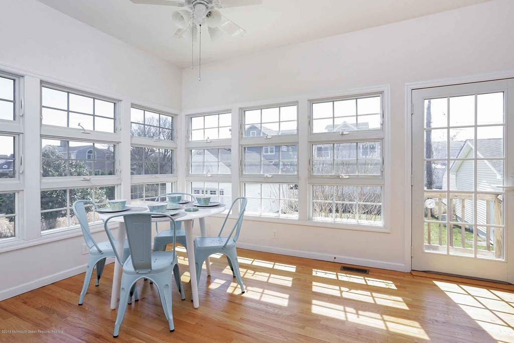 111 York Avenue - Photo 14