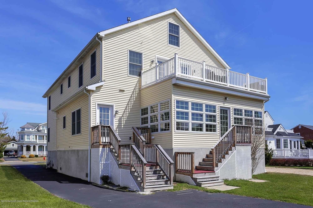 111 York Avenue - Photo 21