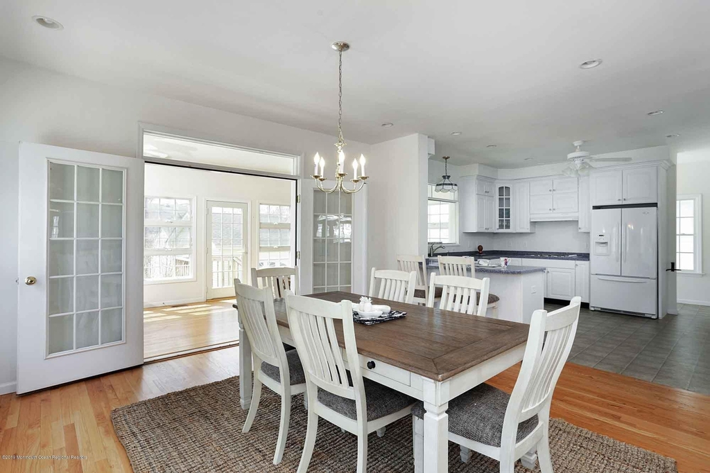 111 York Avenue - Photo 10