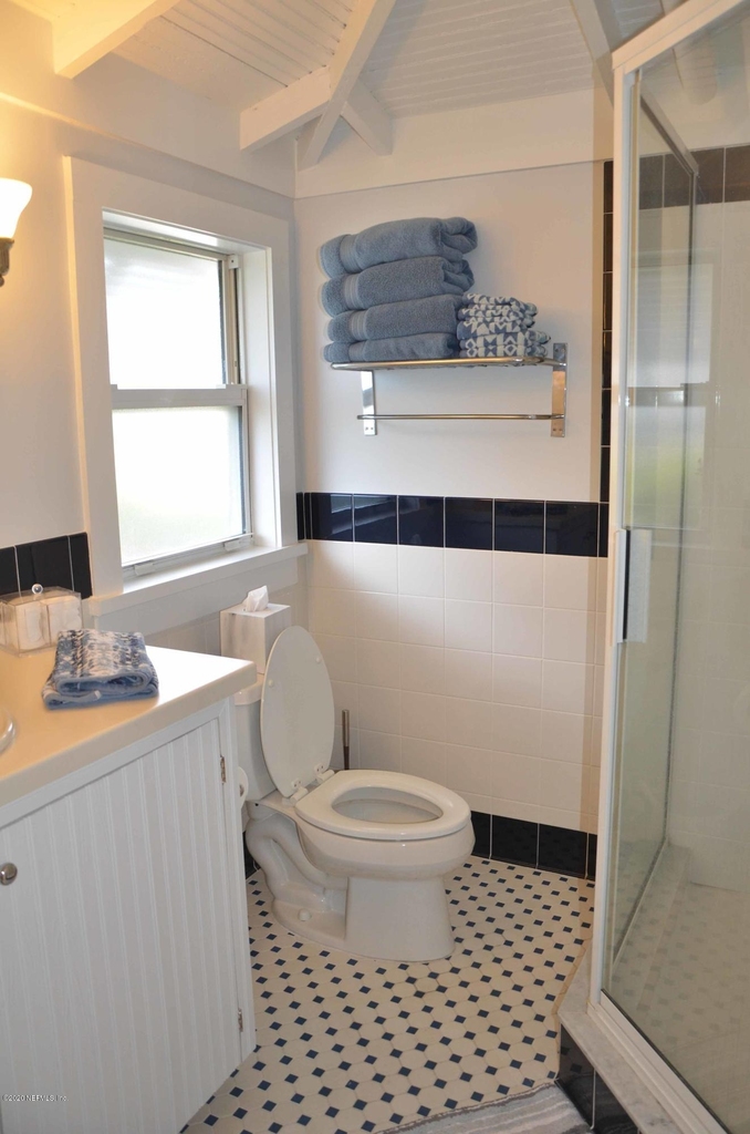 704 Ocean Front - Photo 16
