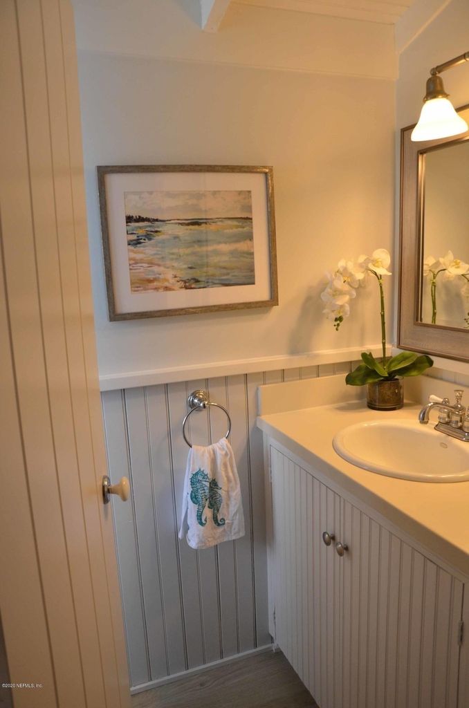 704 Ocean Front - Photo 18