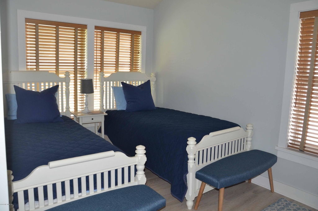 704 Ocean Front - Photo 31