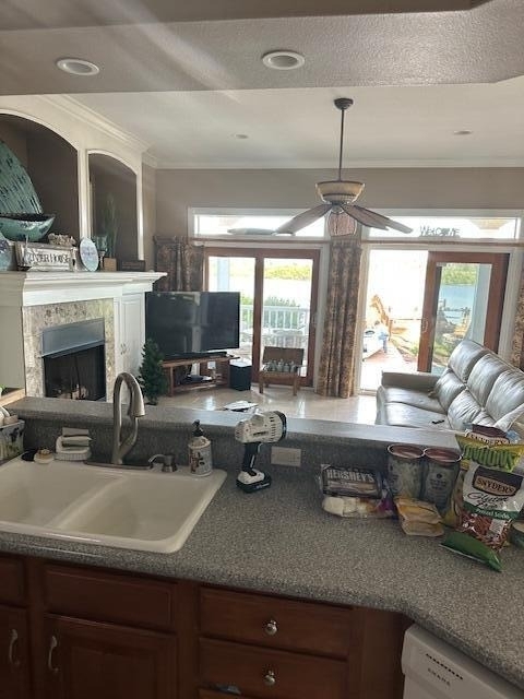 1405 S Riverside Drive - Photo 9