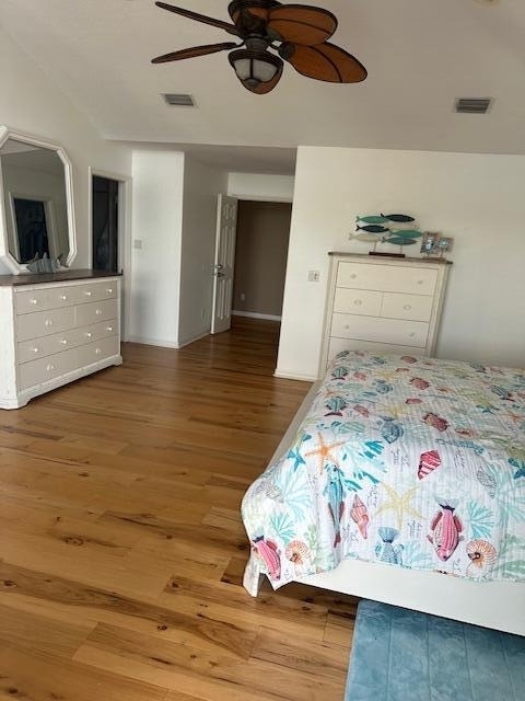1405 S Riverside Drive - Photo 18