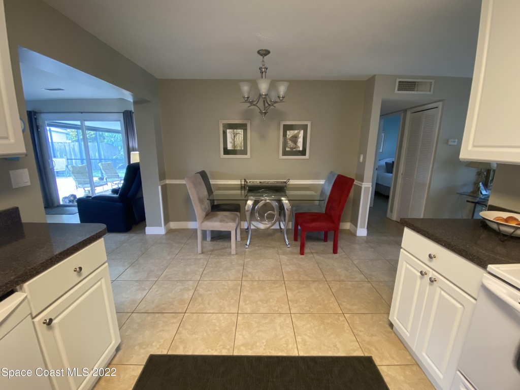 8800 Sea Shell Lane - Photo 9