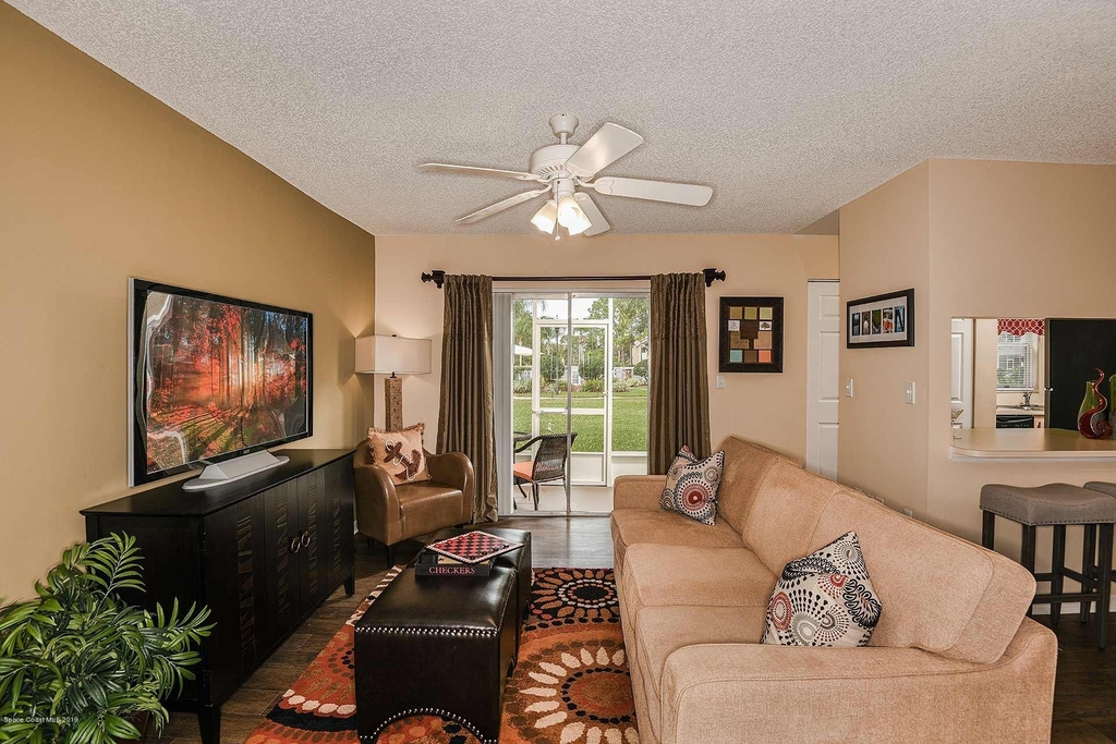 1913 Woodhaven Circle - Photo 4