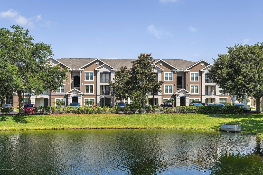 1001 Cascade Circle - Photo 3
