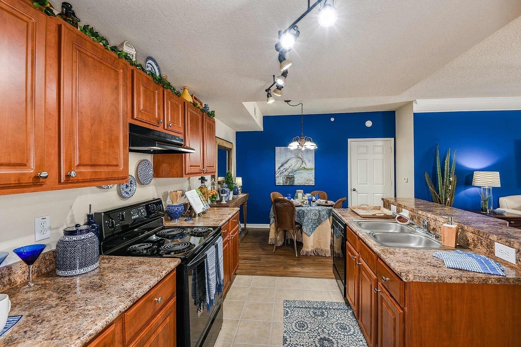 1001 Cascade Circle - Photo 5