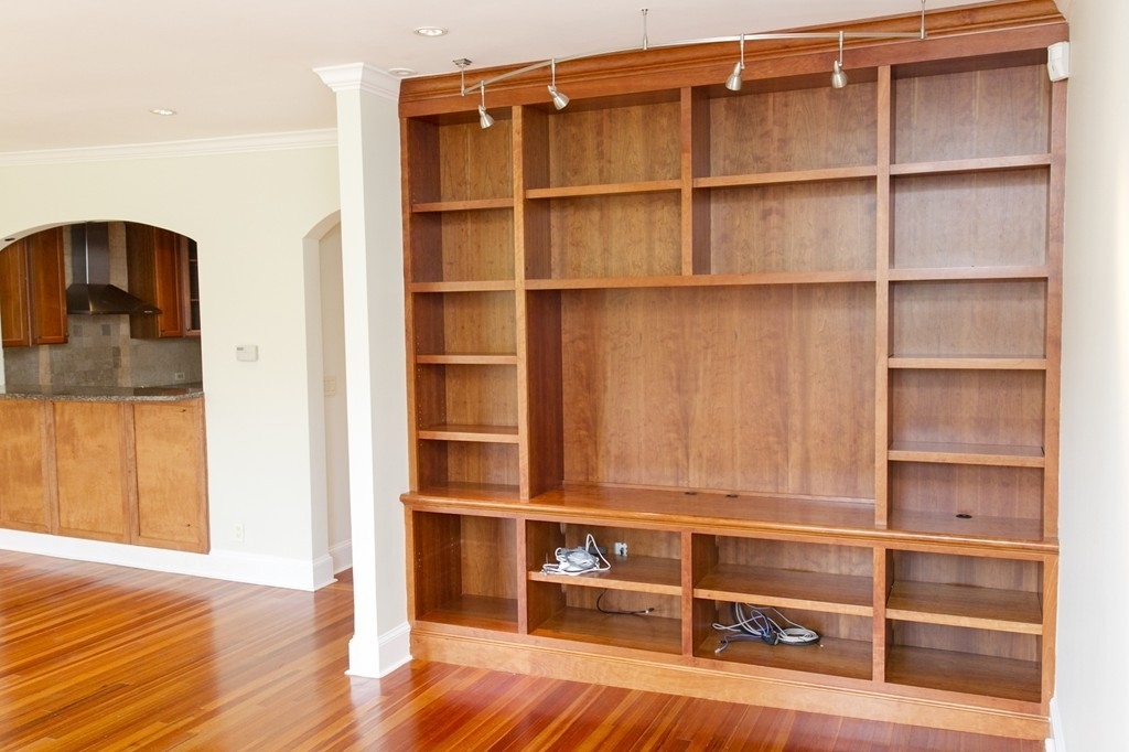 319 Marlborough St - Photo 9