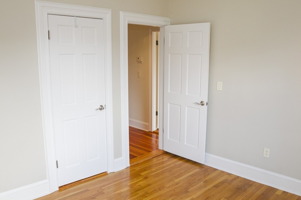 319 Marlborough St - Photo 18