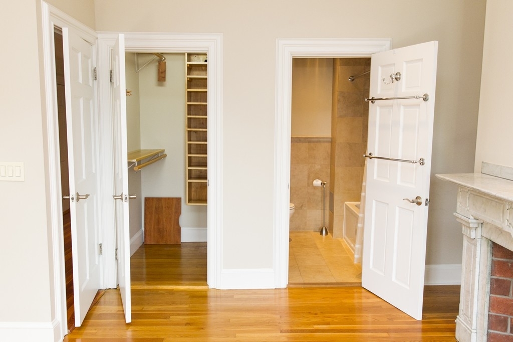 319 Marlborough St - Photo 15