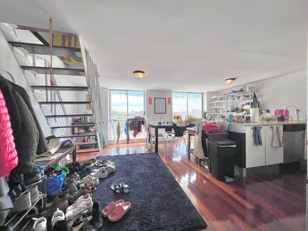 16 Meserole Street - Photo 18