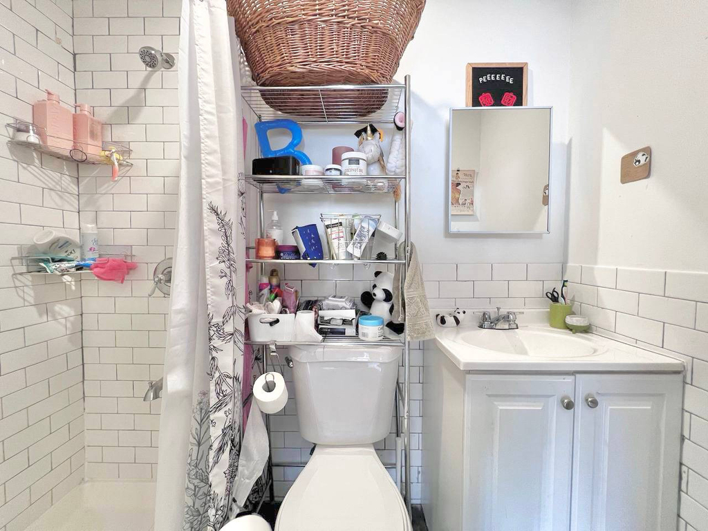 16 Meserole Street - Photo 1