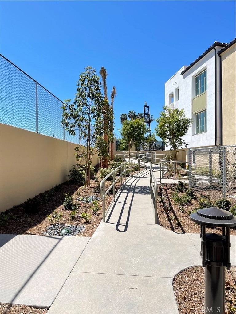 1529 Doheny Way - Photo 46