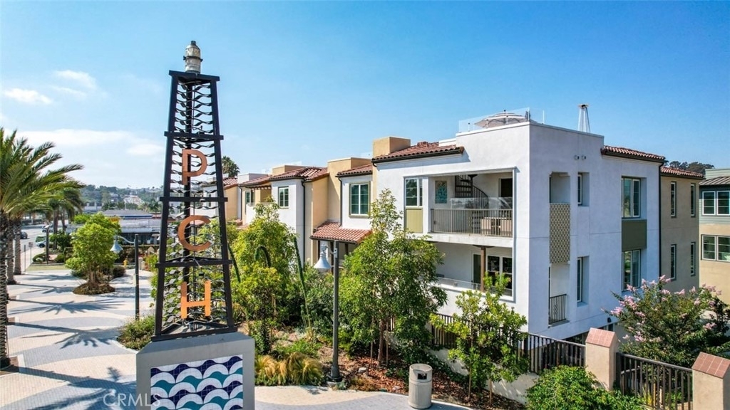 1529 Doheny Way - Photo 4