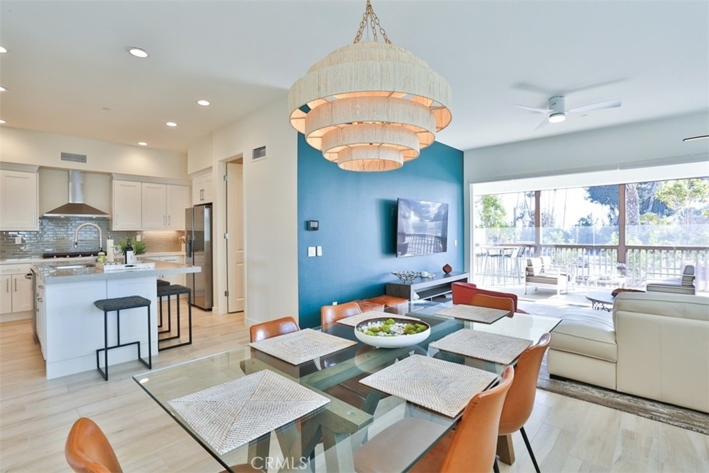 1529 Doheny Way - Photo 0