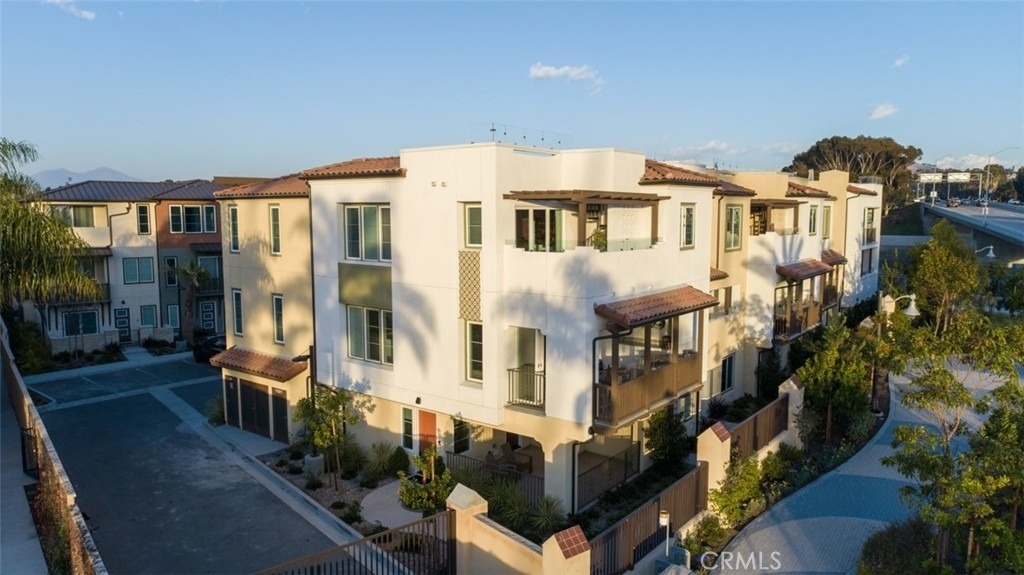 1529 Doheny Way - Photo 3