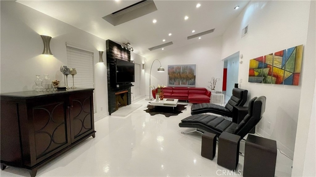 71292 Biskra Road - Photo 0