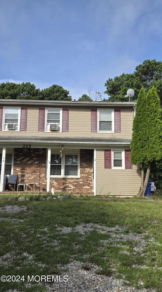 225b Leeward Road - Photo 1