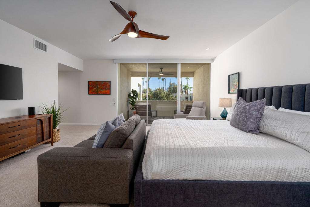 447 Desert Lakes Drive - Photo 17