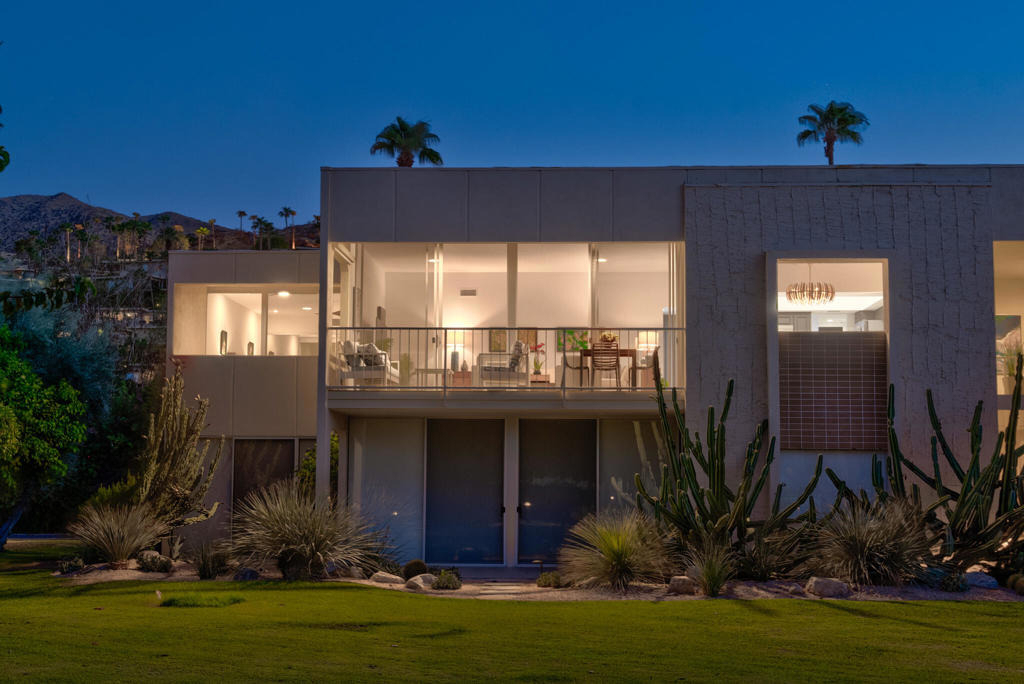 447 Desert Lakes Drive - Photo 0