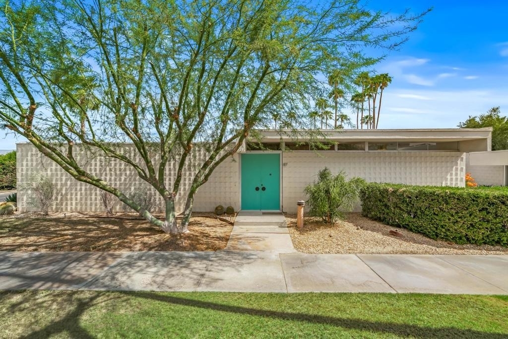 157 Desert Lakes Drive - Photo 1