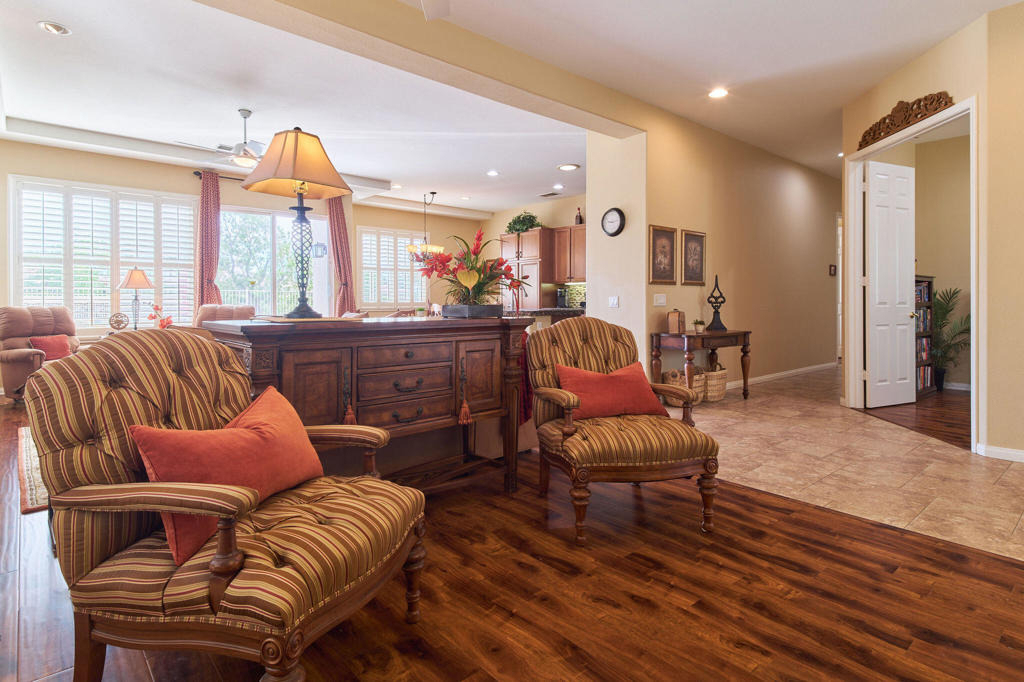 43424 Bordeaux Drive - Photo 4