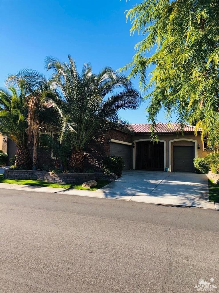 49535 Redford Way - Photo 1