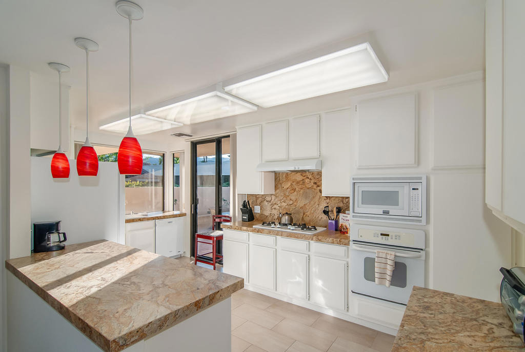 11 Wake Forest Court - Photo 0