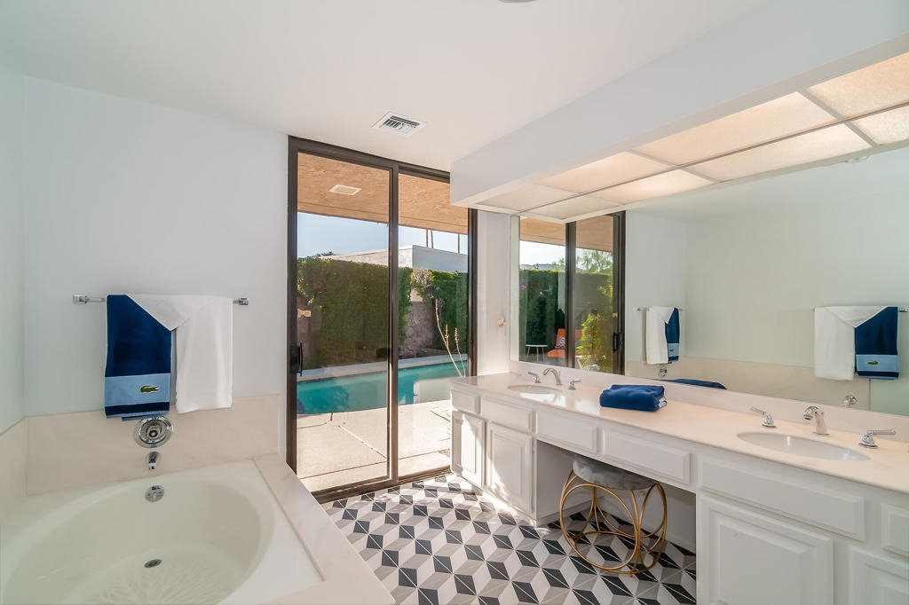 17 Dartmouth Drive - Photo 16
