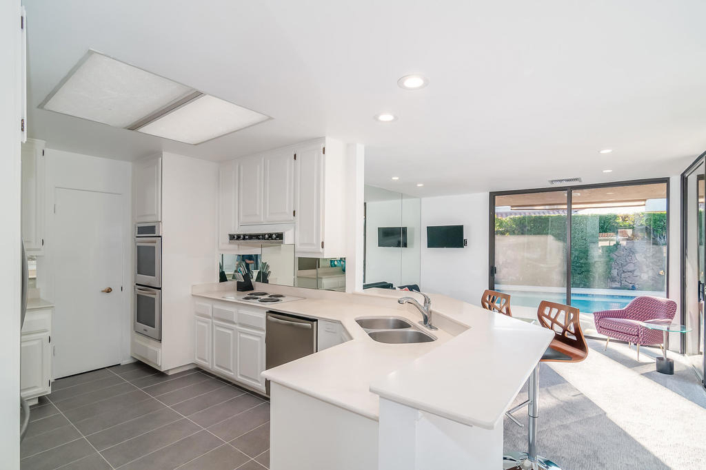 17 Dartmouth Drive - Photo 34