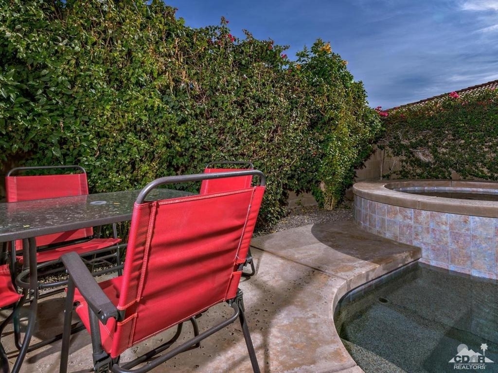 78225 Desert Fall Way - Photo 19