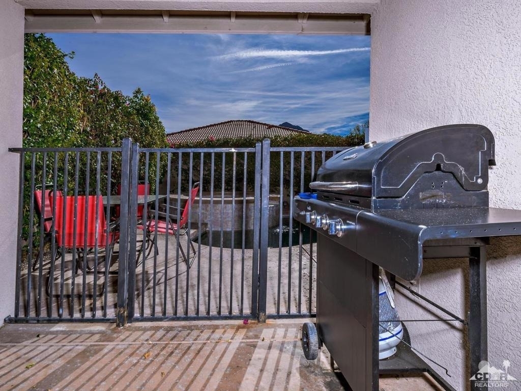 78225 Desert Fall Way - Photo 18