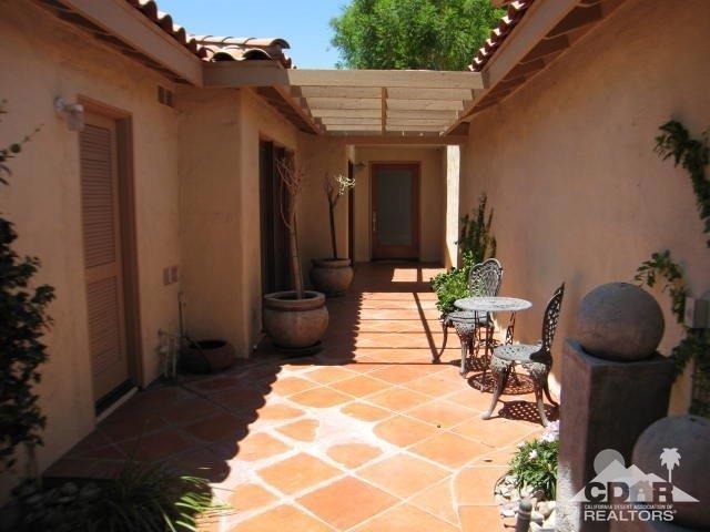 293 Serena Drive - Photo 2