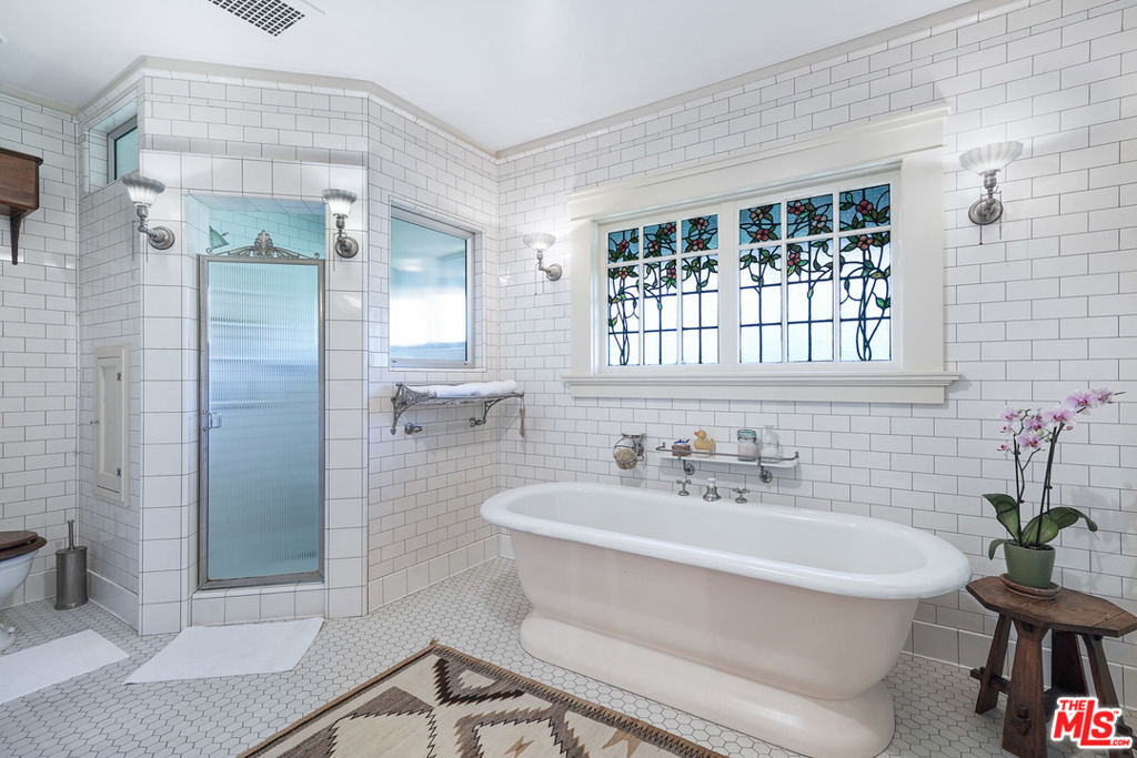 4311 Victoria Park Drive - Photo 19