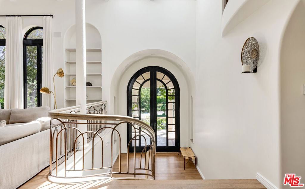 28899 Cliffside Drive - Photo 32