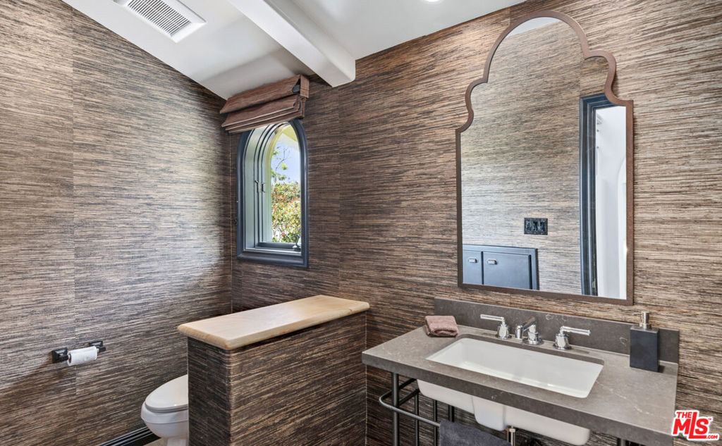 28899 Cliffside Drive - Photo 19