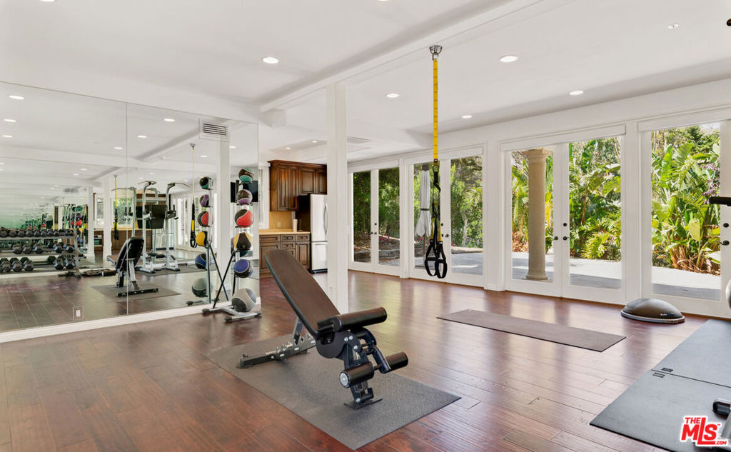 28899 Cliffside Drive - Photo 45