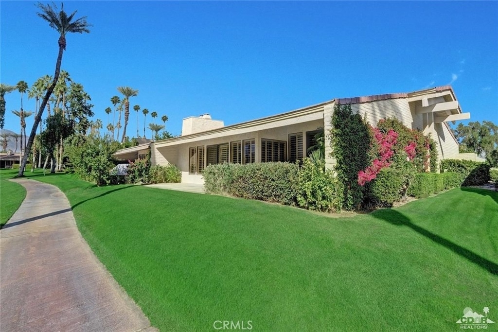 75577 Desert Horizons Drive - Photo 1