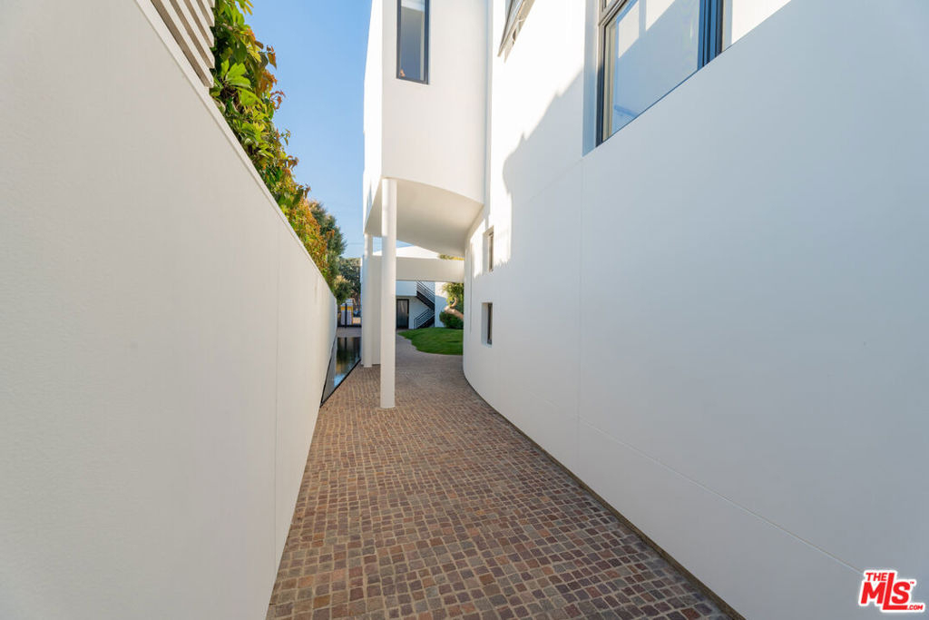 23754 Malibu Road - Photo 19