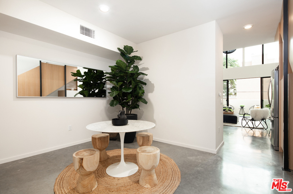 11830 Courtleigh - Photo 2