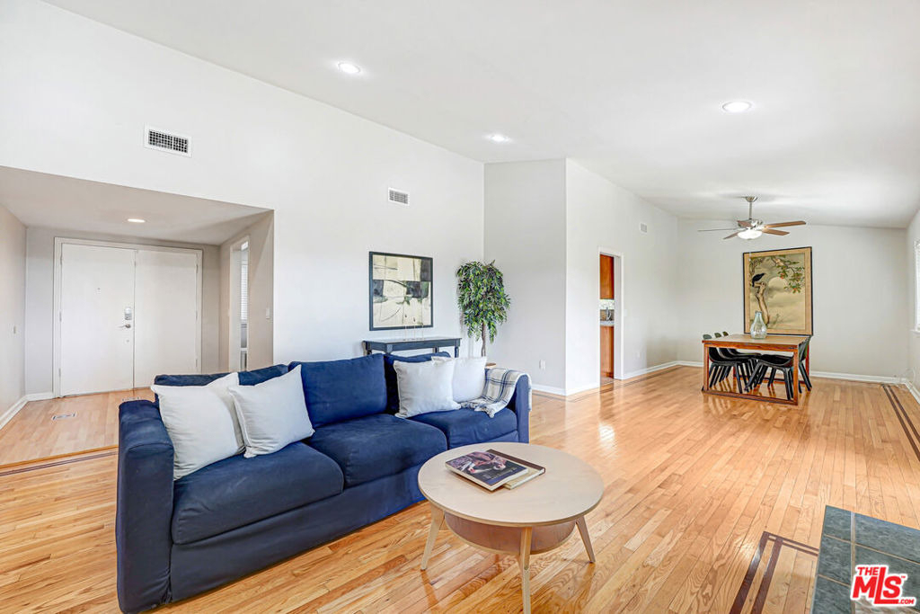 24648 Eilat Street - Photo 4