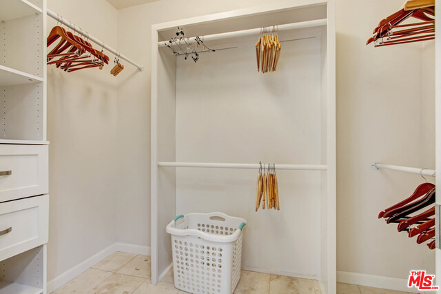 24648 Eilat Street - Photo 19