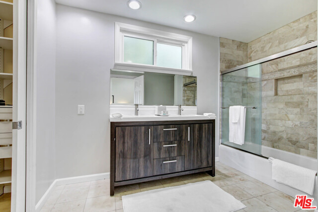 24648 Eilat Street - Photo 15