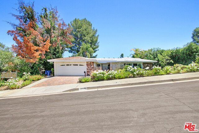 24648 Eilat Street - Photo 0