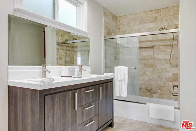 24648 Eilat Street - Photo 16