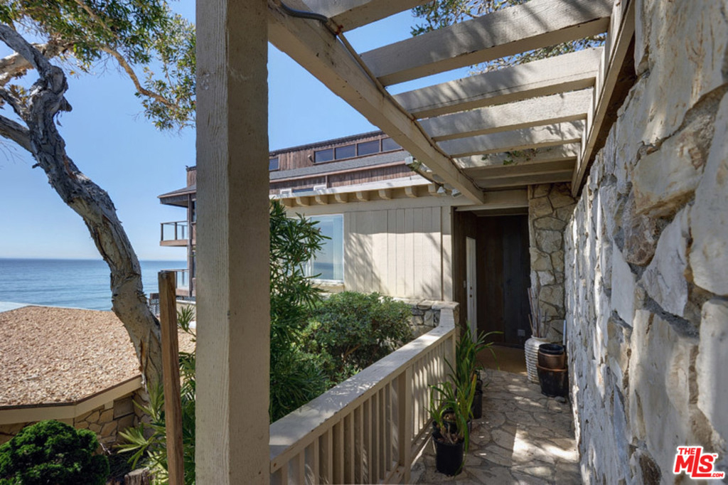18842 Topanga Beach Road Road - Photo 24
