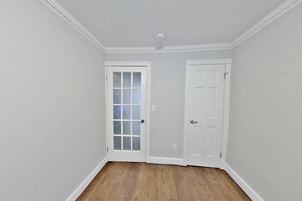 115 Mulberry Street - Photo 2