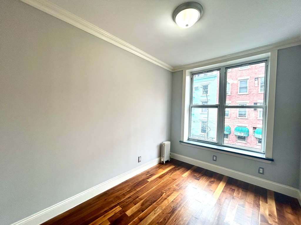 Mulberry Street - Photo 4