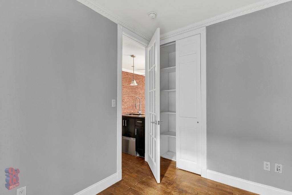 314 East 106th Street - Photo 4